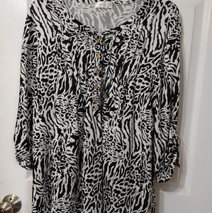 Pintucked Flattering Animal Print Tunic